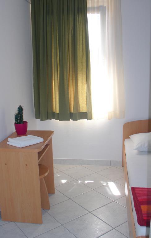 Hostel Amfora Fazana Phòng bức ảnh